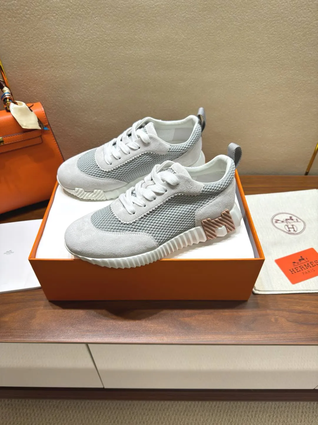 💕💕Factory direct selling price p640💕💕 Men ➕20💰Hermes 🐎24 new sports shoes 🆕 H family 2024giga new sports shoes **3cm, a real artifact, original molded outsole, very stylish and light, perfect foot feel💯 size: 34-46 (customized at 34.45.46)